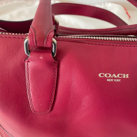COACH Legacy Molly Black Cherry Red East West Hand Bag with strap EUC - Picture 13 of 14